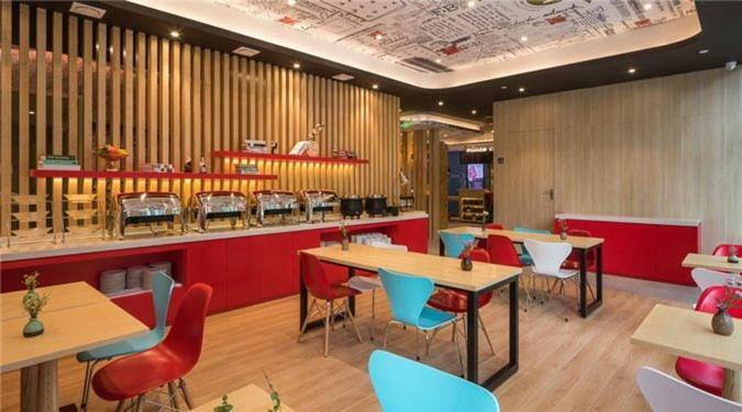 Ibis Urumqi Weixing Square Hotel Екстер'єр фото